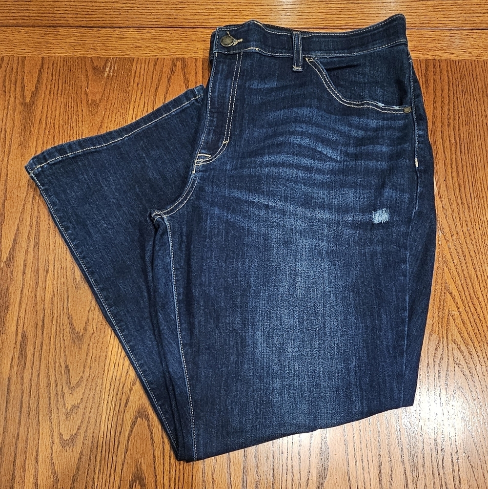 EVRI Women's Dark Blue Boot Cut Jeans Slightly Distressed - Size 20WS